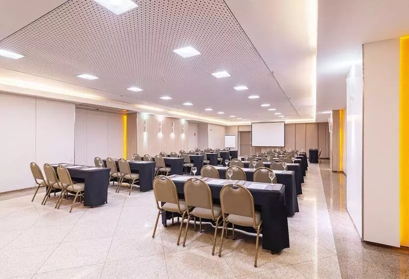 فندق Seara Praia