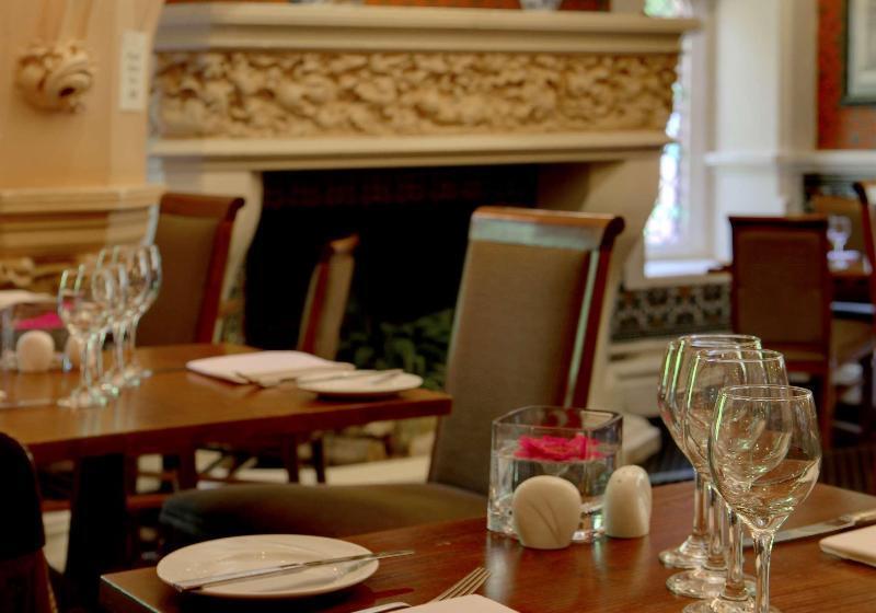 فندق Best Western Plus Grim S Dyke