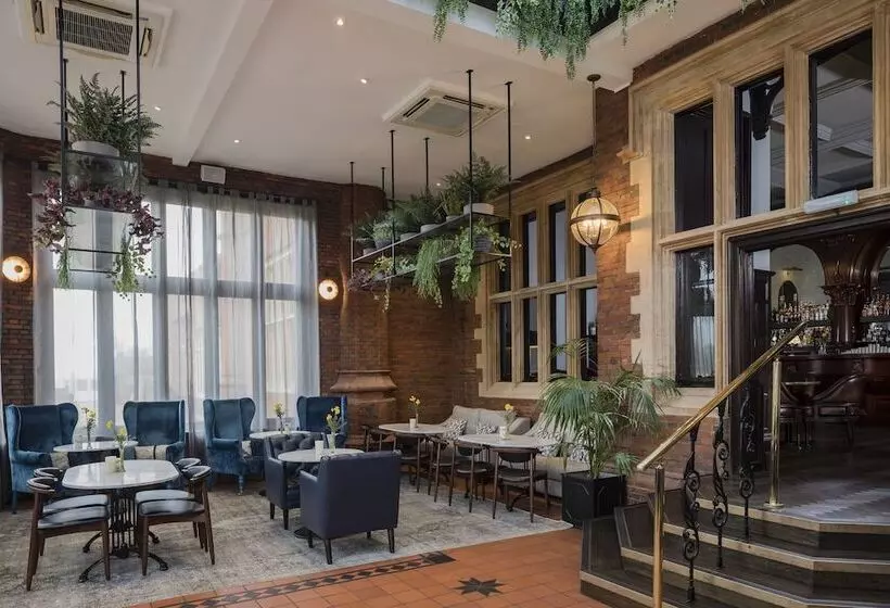 Dunston Hall Hotel, Spa & Golf Resort