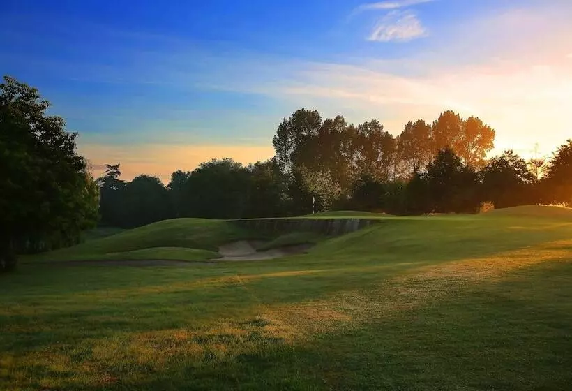 Dunston Hall Hotel, Spa & Golf Resort