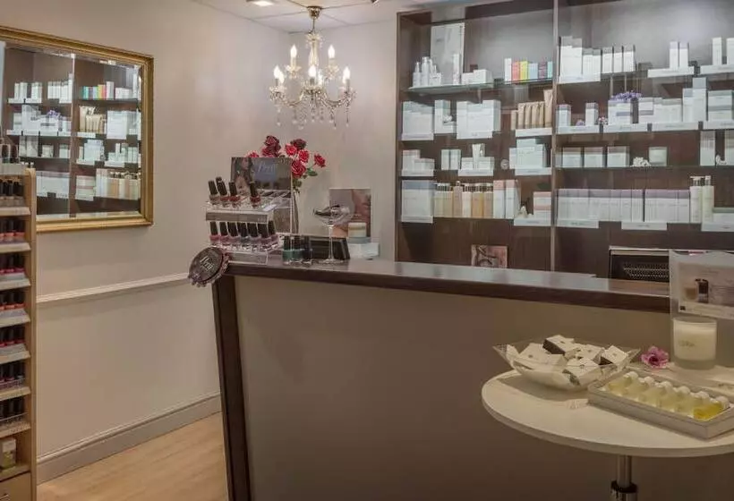 Dunston Hall Hotel, Spa & Golf Resort