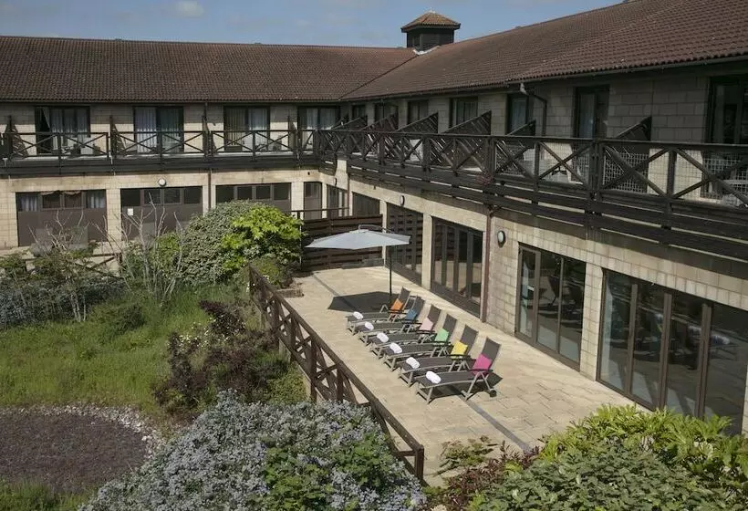 Hampshire Court Hotel & Spa