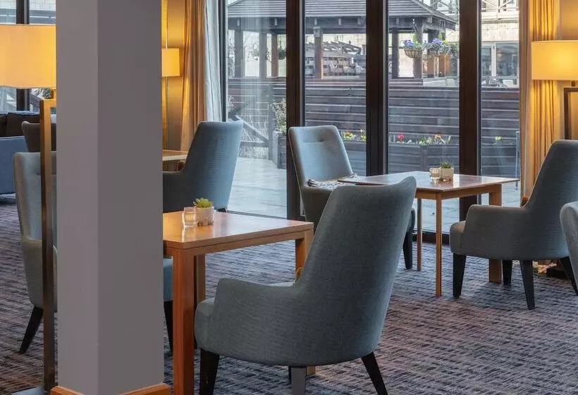 Hampshire Court Hotel & Spa