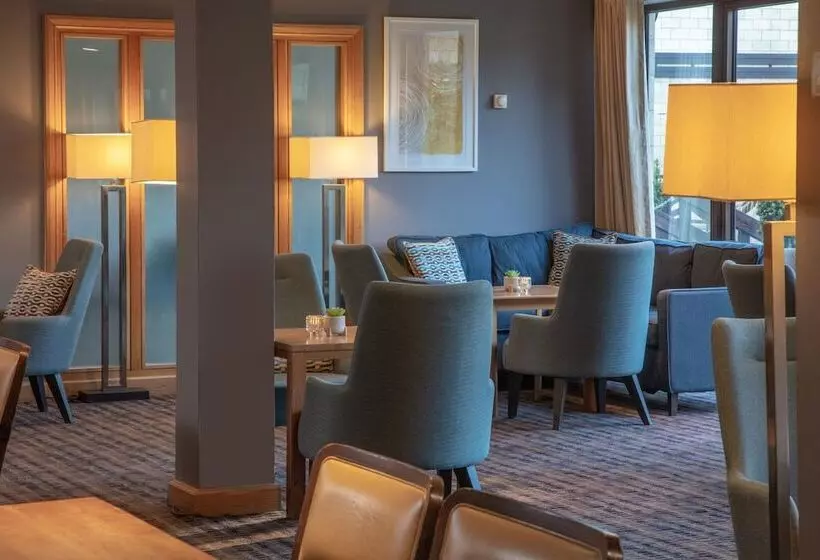 Hampshire Court Hotel & Spa