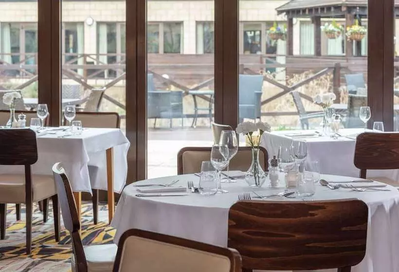 Hampshire Court Hotel & Spa