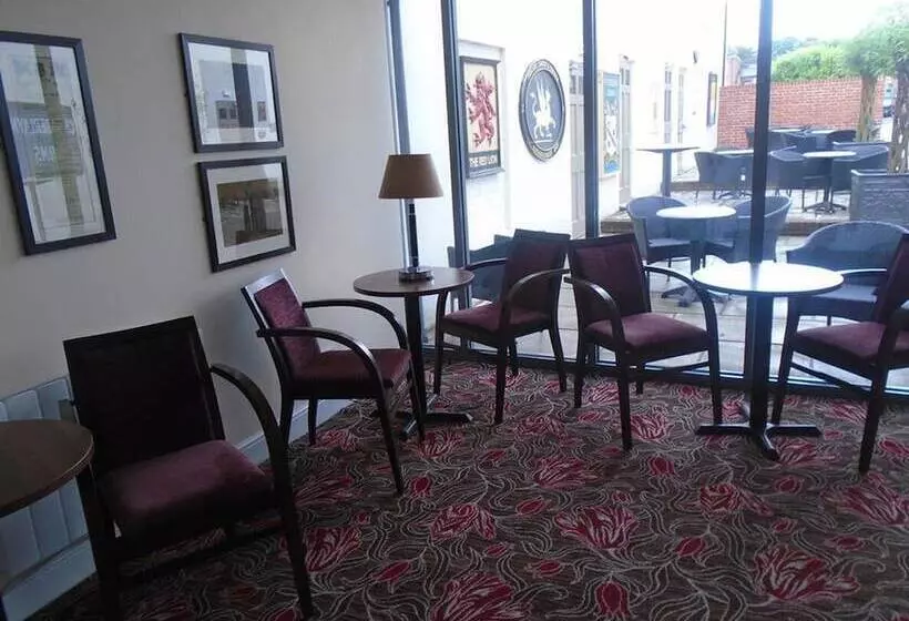 בית מלון כפרי The Star And Garter