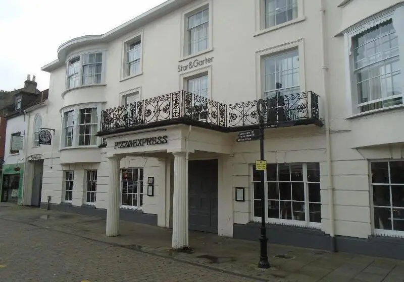ホテル The Star And Garter