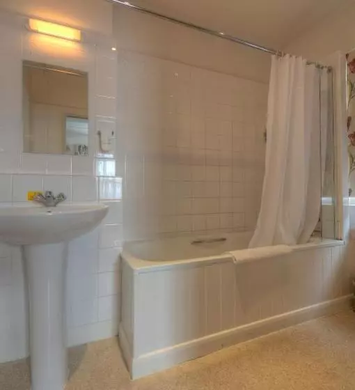 酒店 The White Hart Inn By Greene King Inns