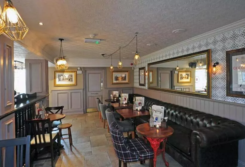 酒店 The White Hart Inn By Greene King Inns