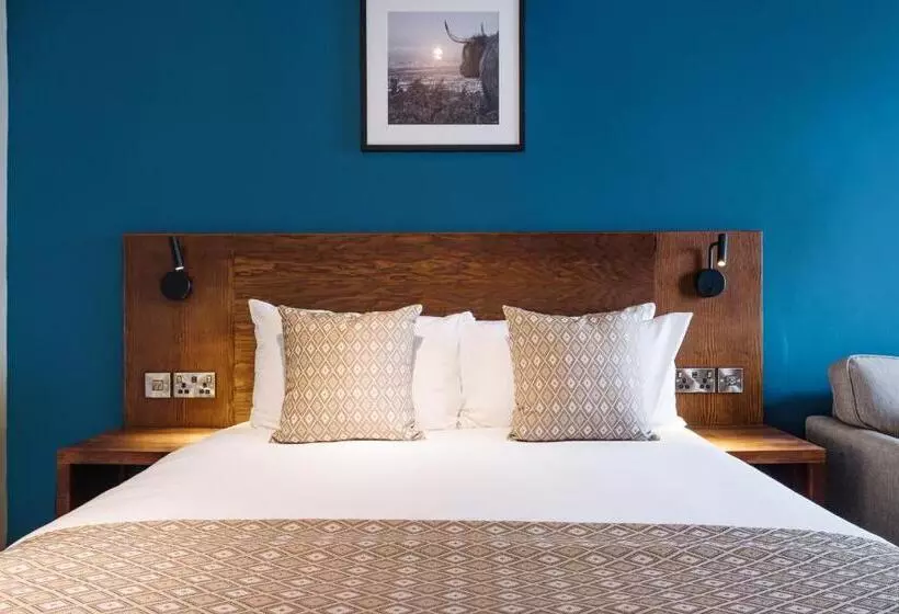 Отель Toby Carvery Edinburgh West By Innkeeper S Collection