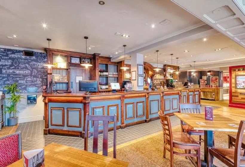 Отель Toby Carvery Edinburgh West By Innkeeper S Collection