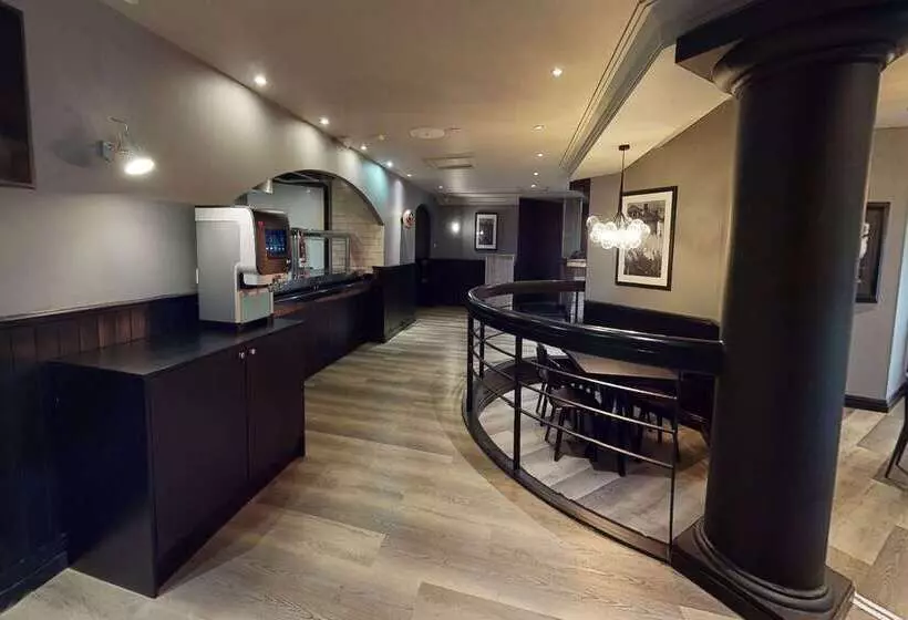 Village Hotel Swindon