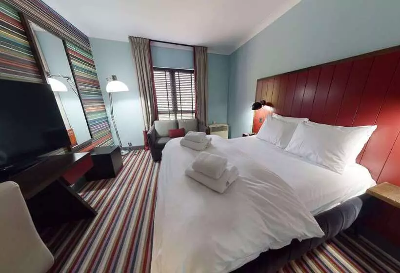 Village Hotel Swindon