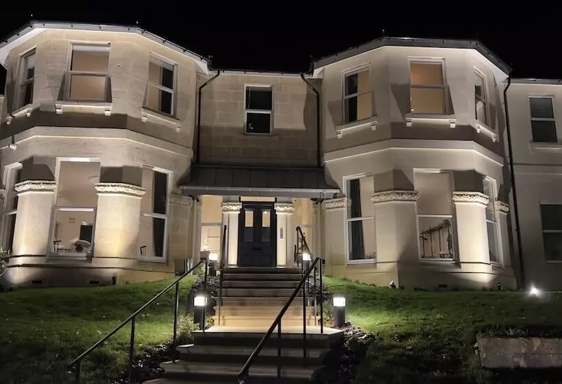 تختخواب و صبحانه Leighton House   Boutique Guesthouse