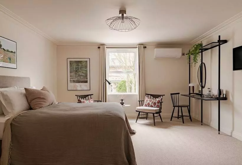 تختخواب و صبحانه Leighton House   Boutique Guesthouse