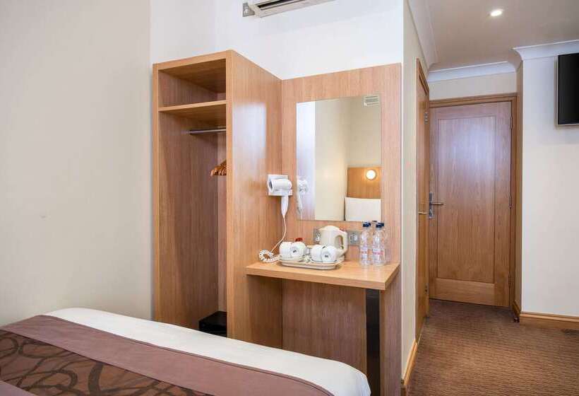 Отель Comfort Inn Hyde Park