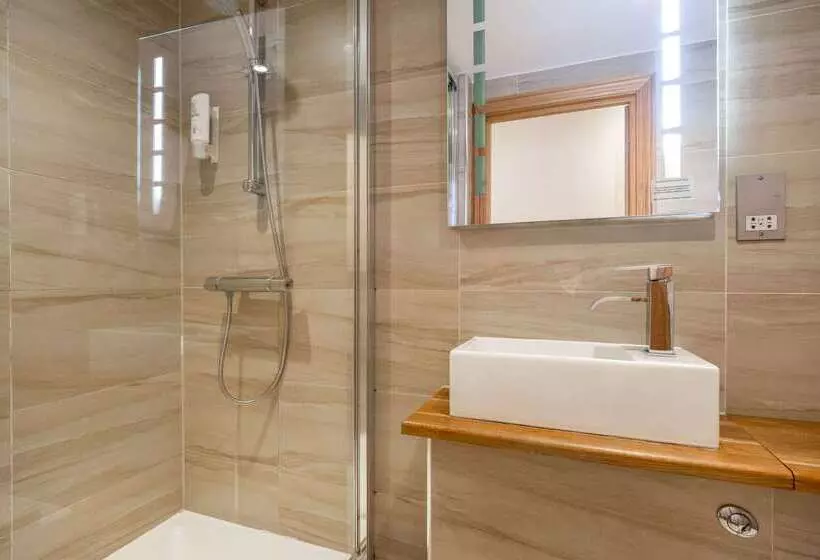 هتل Comfort Inn Hyde Park