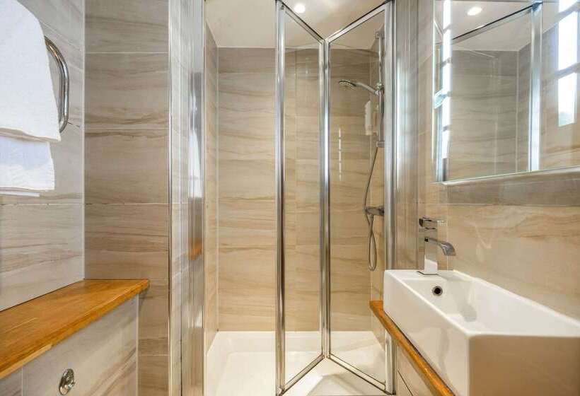 Отель Comfort Inn Hyde Park