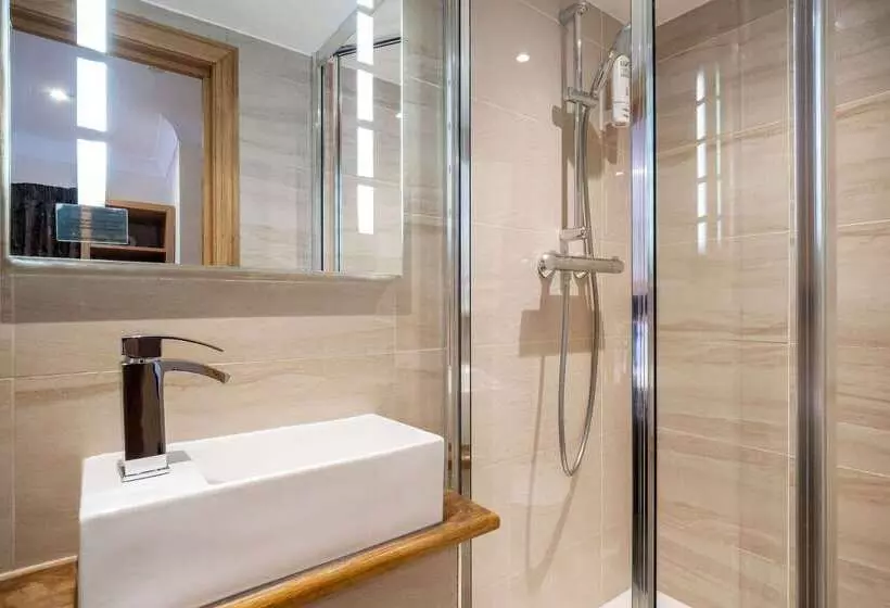 هتل Comfort Inn Hyde Park