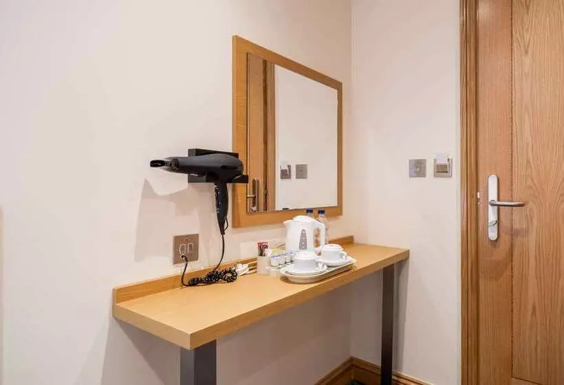 هتل Comfort Inn Hyde Park