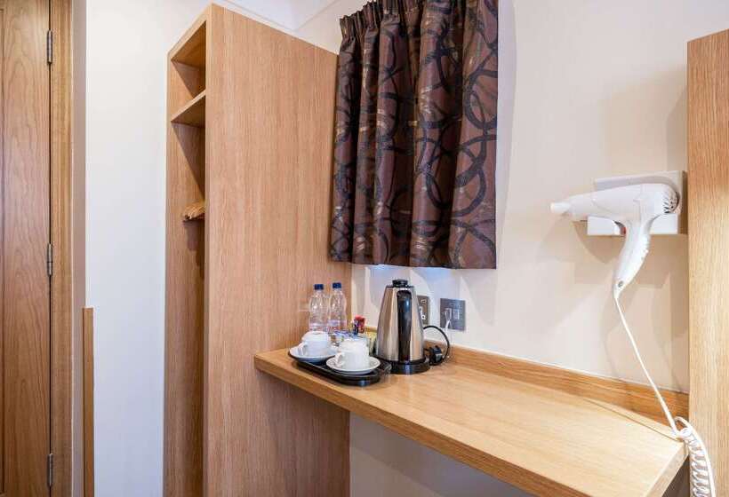 Отель Comfort Inn Hyde Park