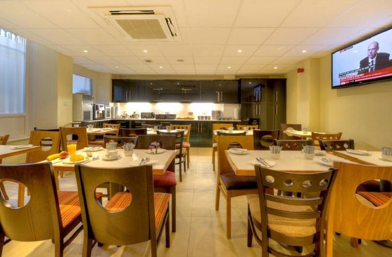 Отель Comfort Inn Hyde Park