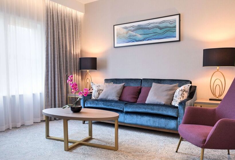 هتل Doubletree By Hilton London Angel Kings Cross