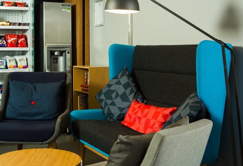 فندق Holiday Inn Express Burton On Trent, An Ihg