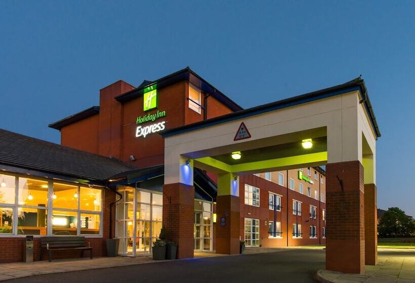 فندق Holiday Inn Express Burton On Trent, An Ihg
