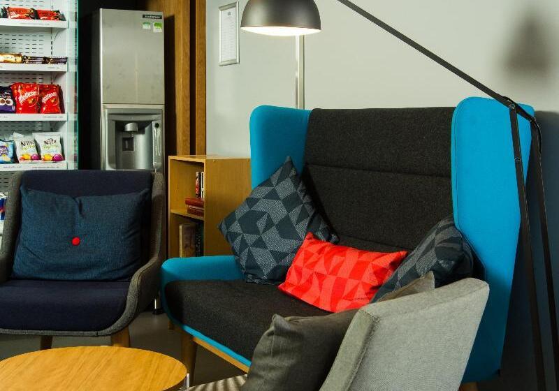 فندق Holiday Inn Express Burton On Trent, An Ihg