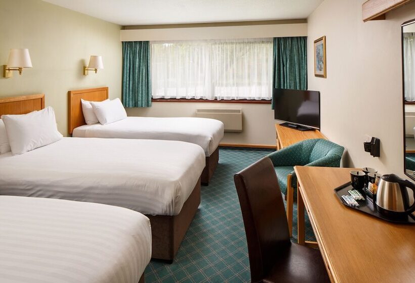 فندق Mercure Livingston