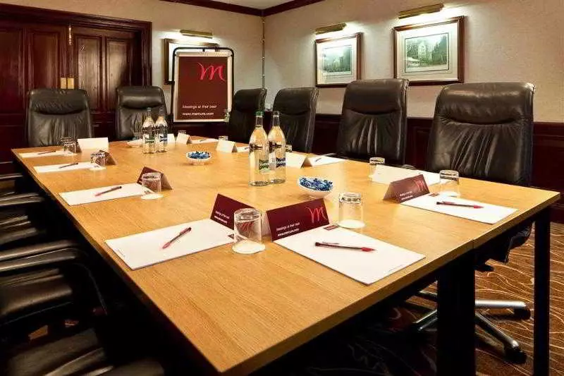 בית מלון כפרי Mercure Livingston