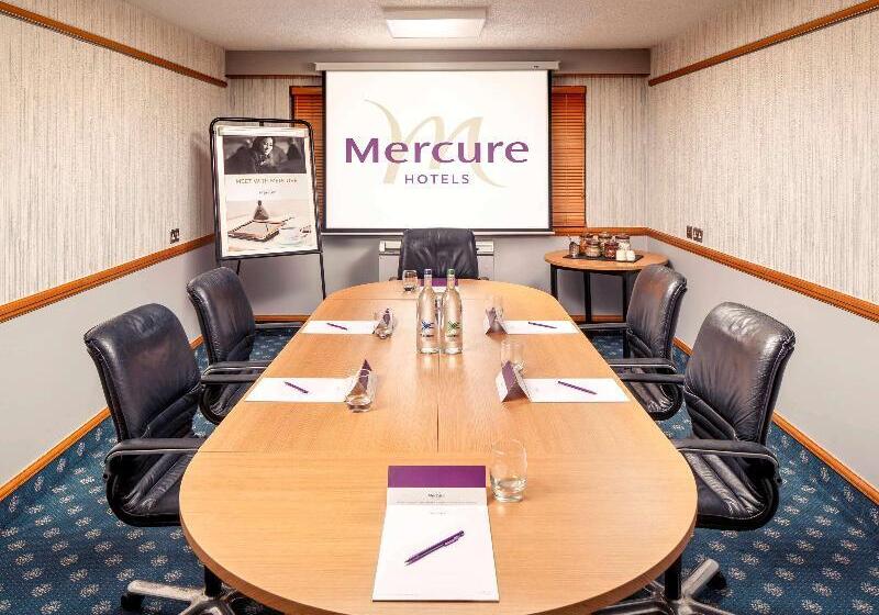 فندق Mercure Livingston