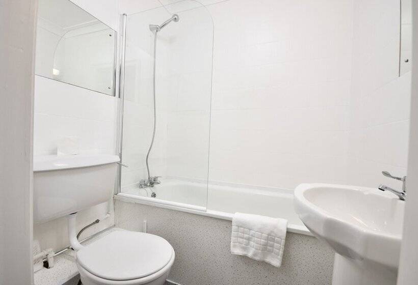 בית מלון כפרי Northop Hall