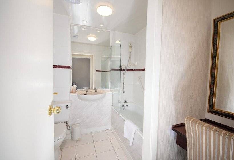 בית מלון כפרי Northop Hall