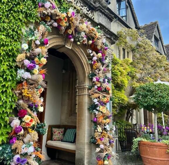 בית מלון כפרי Old Bell