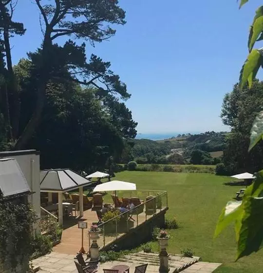 Hotel Penmorvah Manor