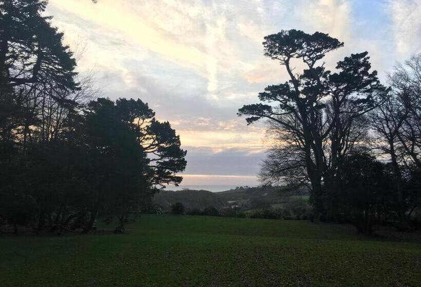 בית מלון כפרי Penmorvah Manor