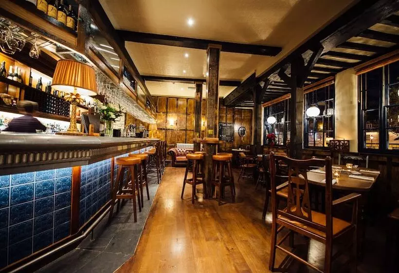 Отель The Blue Boar