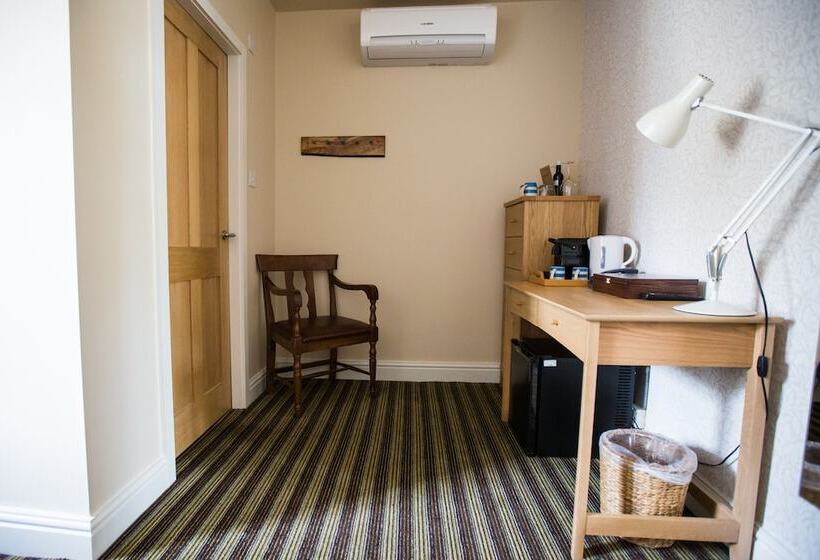 호텔 The Blue Boar