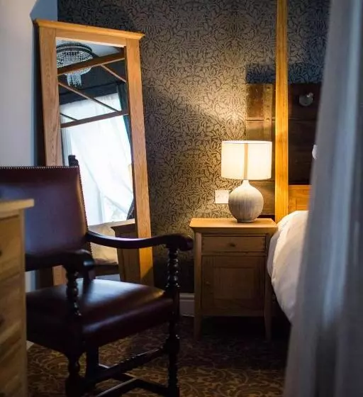 Отель The Blue Boar