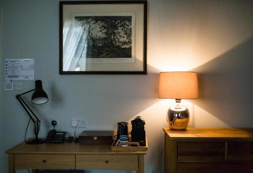 酒店 The Blue Boar