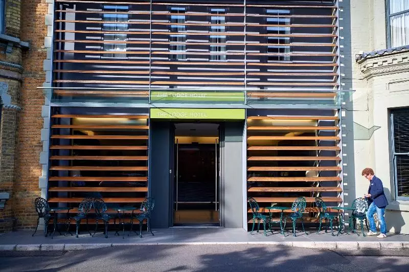 The Lodge Hotel Putney