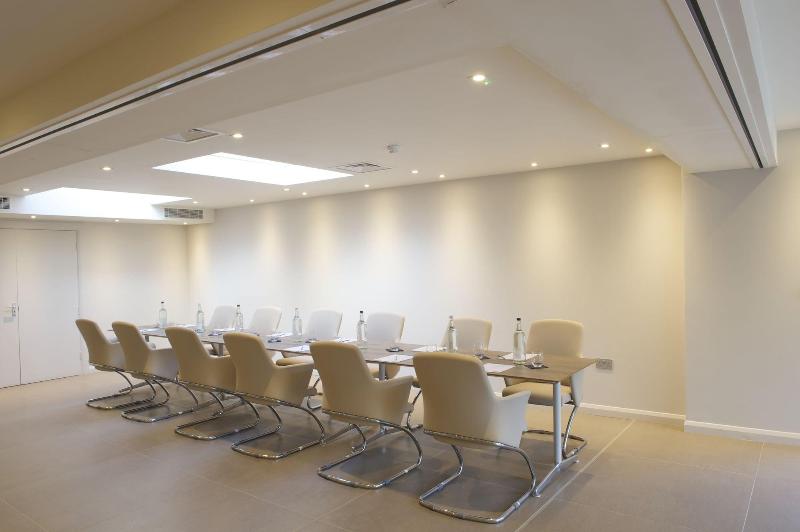 The Lodge Hotel Putney