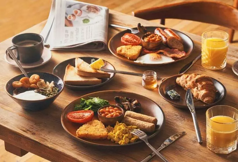 Отель The Old Success Inn