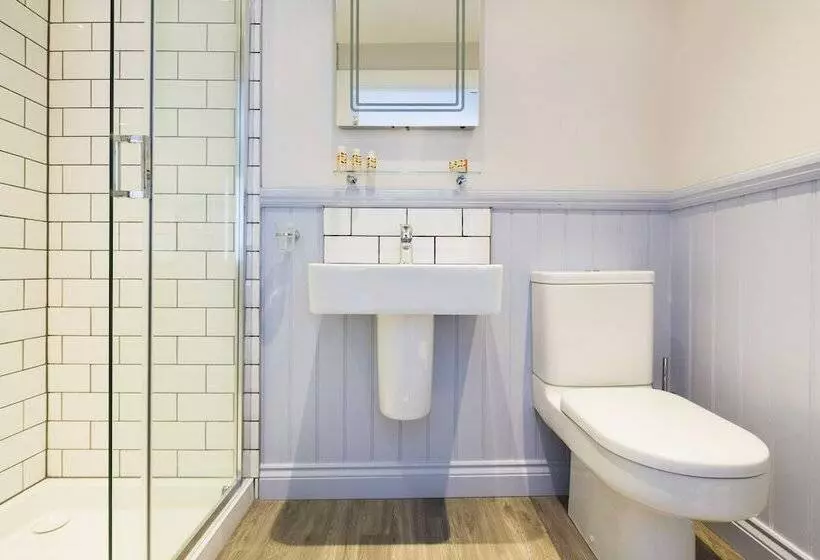 Отель The Old Success Inn