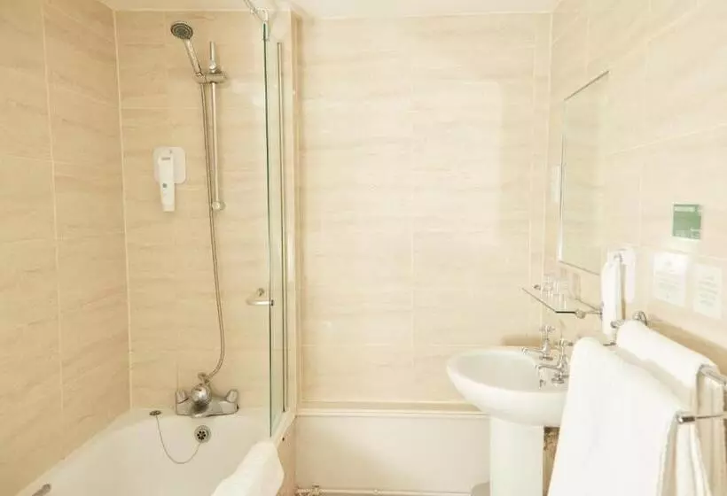 Lamb Hotel By Greene King Inns