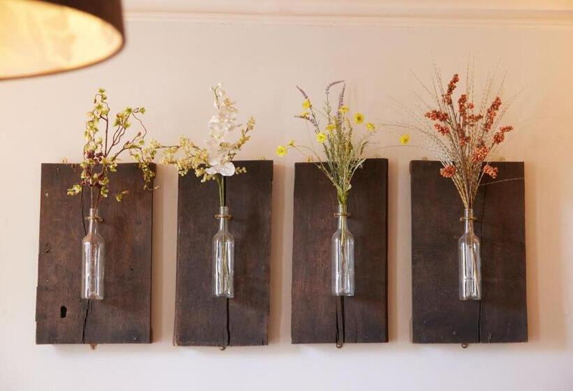 Lamb Hotel By Greene King Inns