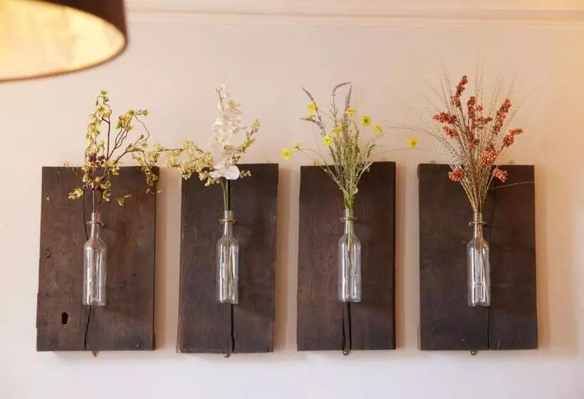 Lamb Hotel By Greene King Inns