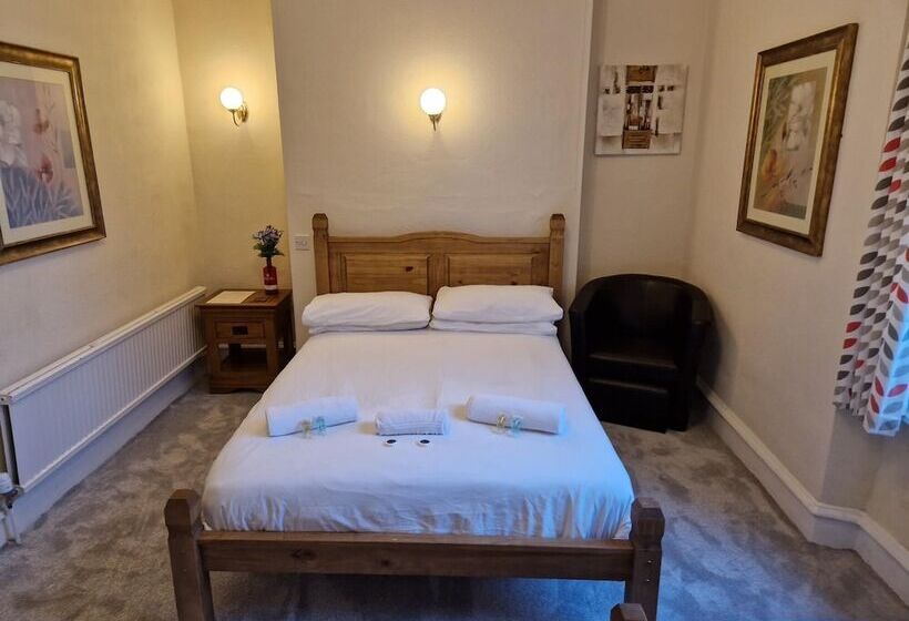 The Menai Hotel And Bar